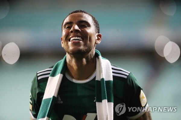 FA컵에서 득점을 터뜨린 전북 구스타보 ©연합뉴스=한국프로축구연맹 FA컵에서 득점을 터뜨린 전북 구스타보 ©연합뉴스=한국프로축구연맹