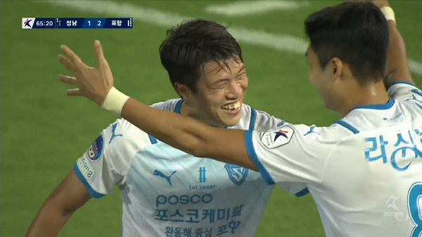 포항 스틸러스가 5일 2골을 기록한 김승대를 앞세워 성남FC에 4-1로 승리헀다.. 포항 스틸러스가 5일 2골을 기록한 김승대를 앞세워 성남FC에 4-1로 승리헀다..