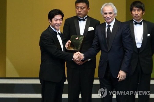 J리그에서 감독으로 승승장구했던 윤정환 ©연합뉴스 J리그에서 감독으로 승승장구했던 윤정환 ©연합뉴스