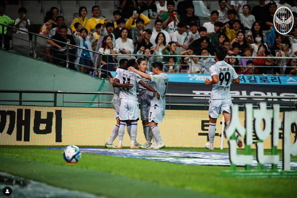 22일 오후 7시 30분 서울 월드컵경기장에서 열린 ‘하나원큐 K리그1 2023’ 24라운드 FC서울과 인천 유나이티드의 경기는 인천이 음포쿠의 득점에 힘입어 1:0으로 승리를 거뒀다.  ⓒ인천 유나이티드 SNS