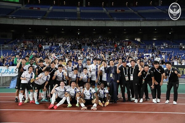 인천 유나이티드가 19일 오후 7시 일본 닛산스타디움에서 열린 2023-24시즌 아시아축구연맹(AFC) 챔피언스리그(ACL) 조별리그 G조 1차전에서 요코하마 F.마리노스에 4:2 승리를 거뒀다. ⓒ인천 유나이티드 인스타그램 인천 유나이티드가 19일 오후 7시 일본 닛산스타디움에서 열린 2023-24시즌 아시아축구연맹(AFC) 챔피언스리그(ACL) 조별리그 G조 1차전에서 요코하마 F.마리노스에 4:2 승리를 거뒀다. ⓒ인천 유나이티드 인스타그램