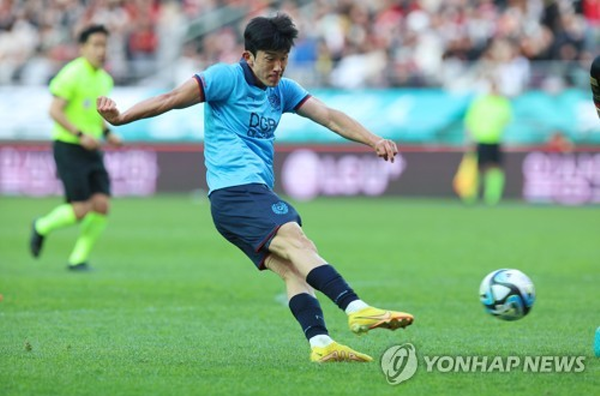 태양의 아들인 이근호가 '태양의 손자'로 꼽은 대구의 고재현 ©연합뉴스 태양의 아들인 이근호가 '태양의 손자'로 꼽은 대구의 고재현 ©연합뉴스