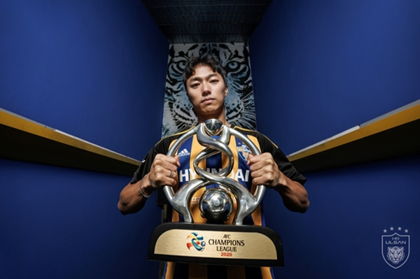 이번 시즌부터 울산 유니폼을 입는 고승범 ⓒ 울산 HD FC 제공 이번 시즌부터 울산 유니폼을 입는 고승범 ⓒ 울산 HD FC 제공